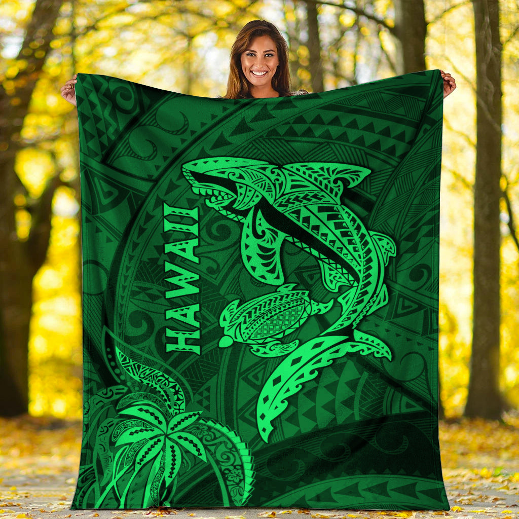 hawaii-shark-and-turtle-blanket-with-green-kakau