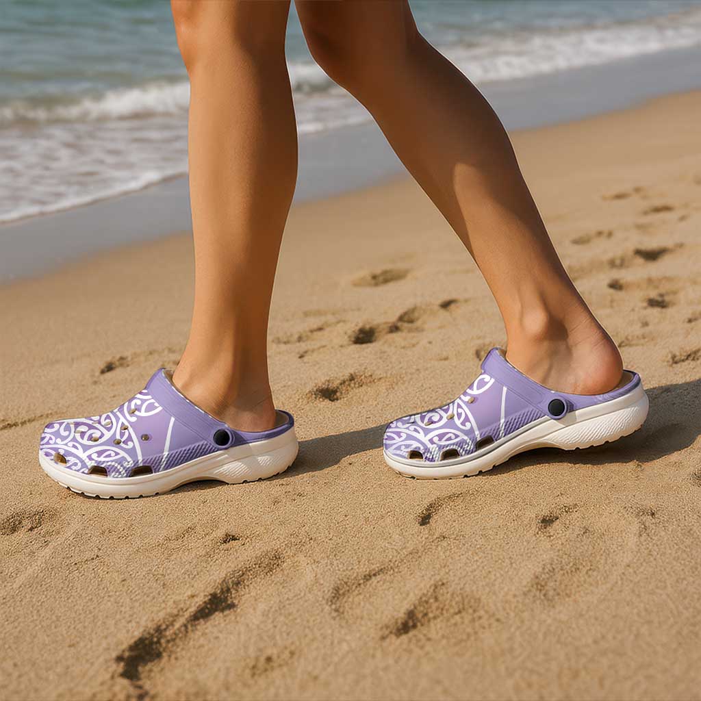 Aotearoa Maori Koru Curves Clogs Shoes Silver Ferns - Amethyst LT7 - Polynesian Pride