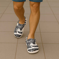 Aotearoa Maori Kowhaiwhai Clogs Shoes Kiwikiwi Puhoro and Patiki LT9 - Polynesian Pride