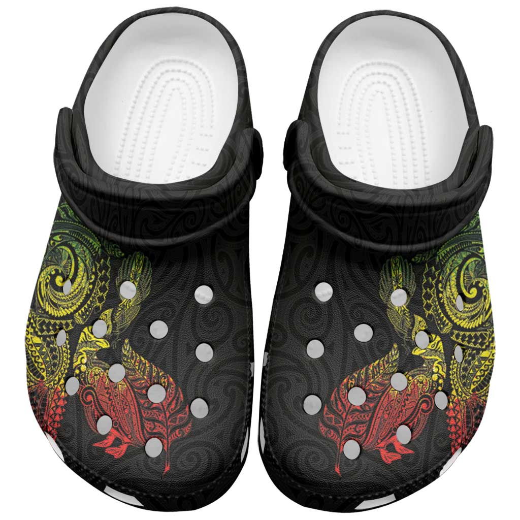 Aotearoa Moko Tribal Tattoo Clogs Shoes New Zealand Maori Penguin and Fantail Reggae Style LT03 Multicolor - Polynesian Pride