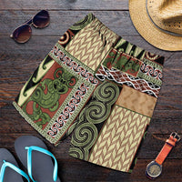 Beige Aotearoa Kowhaiwhai Pattern Shorts for Men NZ Maori Quilt Style - Polynesian Pride