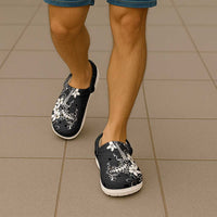 Black Hawaii Clogs Shoes Hammerhead Shark Tattoo Curve Polynesian - Polynesian Pride