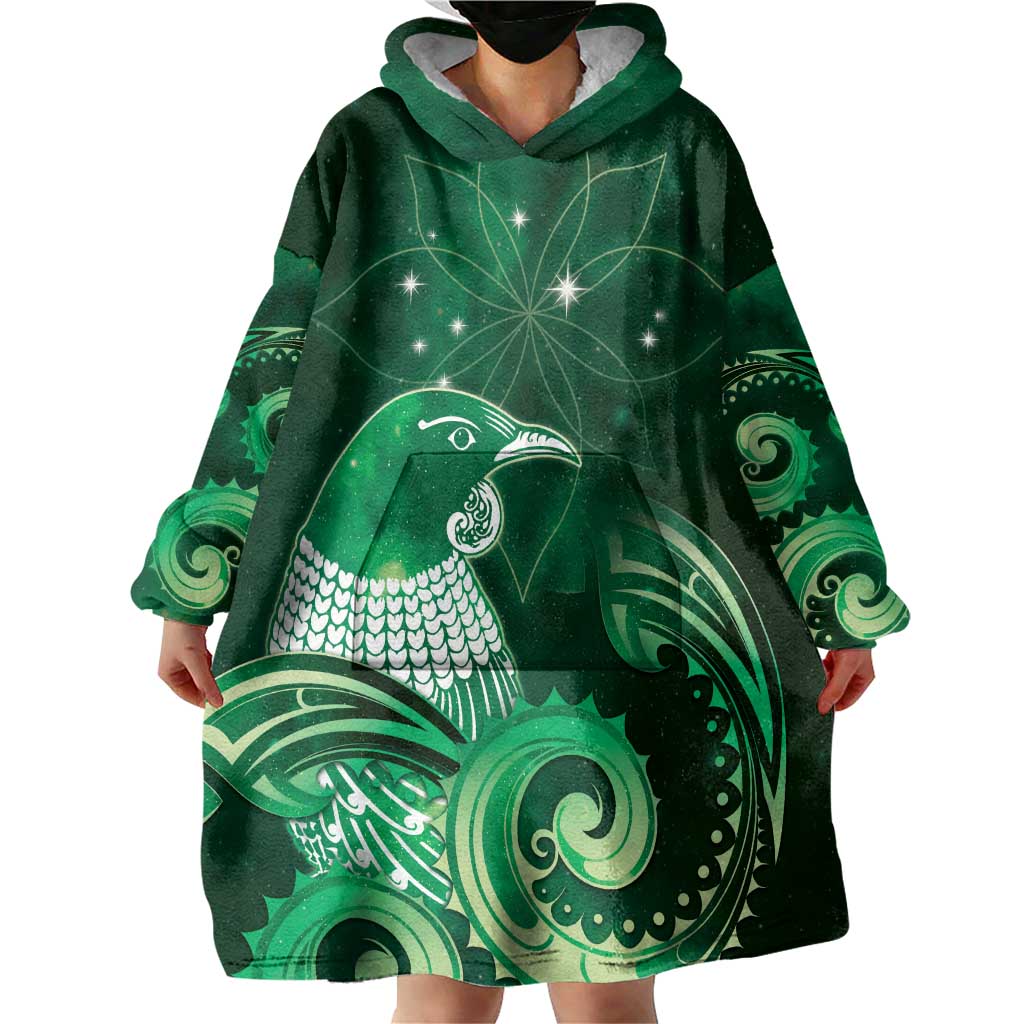 New Zealand Matariki Wearable Blanket Hoodie Maori Tui Bird Green Galaxy