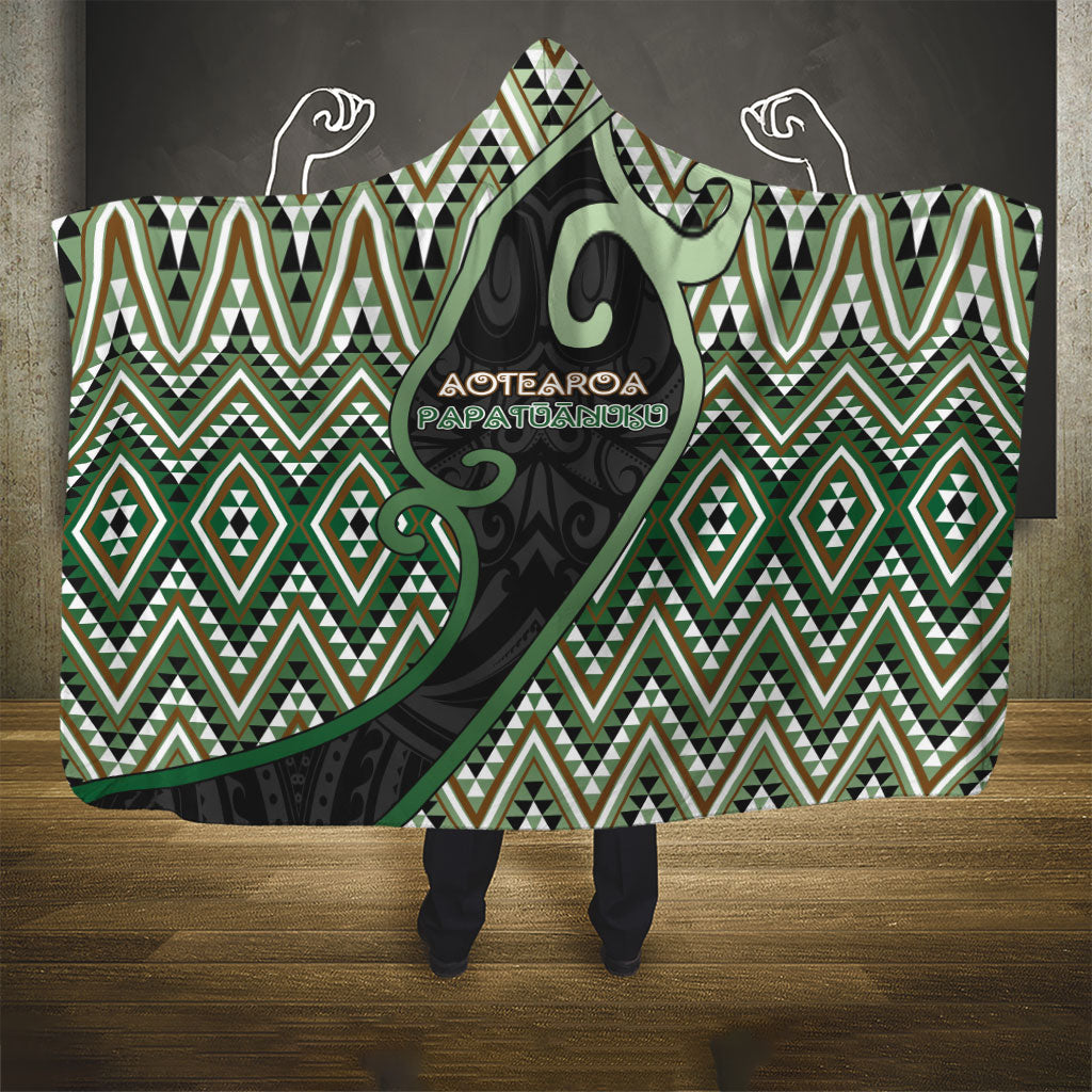 Aotearoa Atua Papatuanuku Hooded Blanket Earth Mother Father Koru Patterns