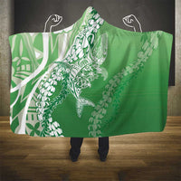 Hawaii Puakenikeni And Maile Lei Hooded Blanket Green Polynesian Shark Tattoo DT05 - Polynesian Pride
