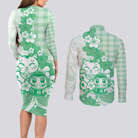 Green Palaka Hawaiian And Japanese Couples Matching Long Sleeve Bodycon Dress and Long Sleeve Button Shirt Maneki Neko And Sakura Bloom