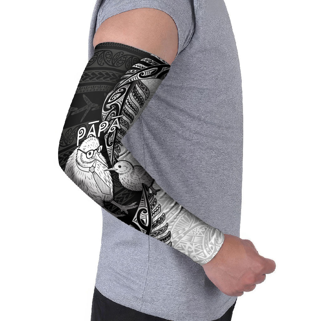 Personalised New Zealand Father's Day Arm Sleeves Papa Kiwi Bird Tribal Pattern DT05 - Polynesian Pride