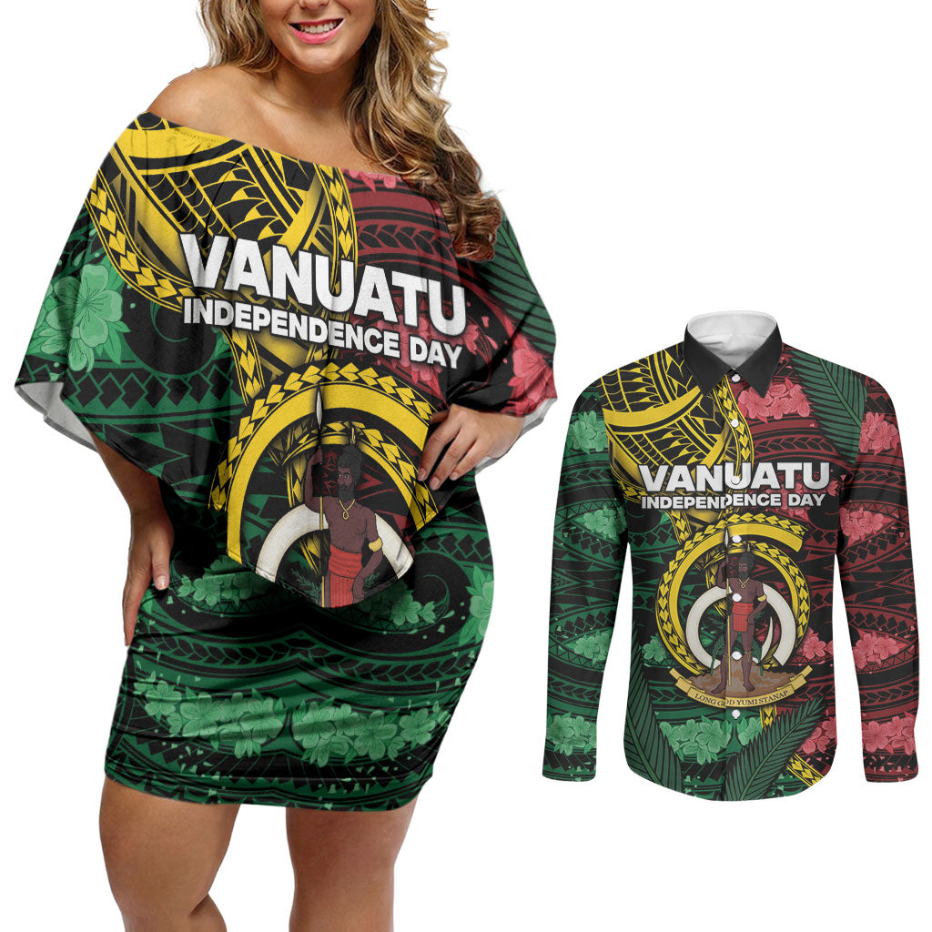 Personalised Vanuatu Independence Day Couples Matching Off Shoulder Short Dress and Long Sleeve Button Shirt Boar Tusk Warrior Tribal Floral Patterns DT05 Multicolor - Polynesian Pride