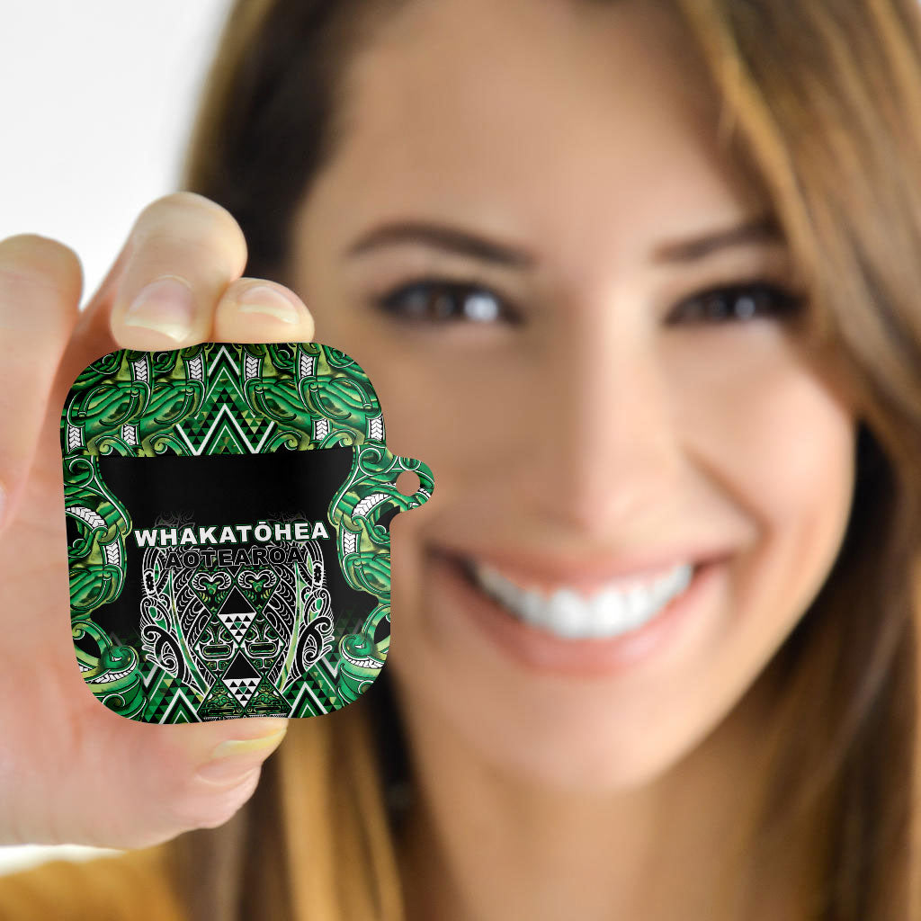Aotearoa Whakatohea AirPods Case Maori Tribal Green Abalone Paua Shell Pattern DT05 - Polynesian Pride