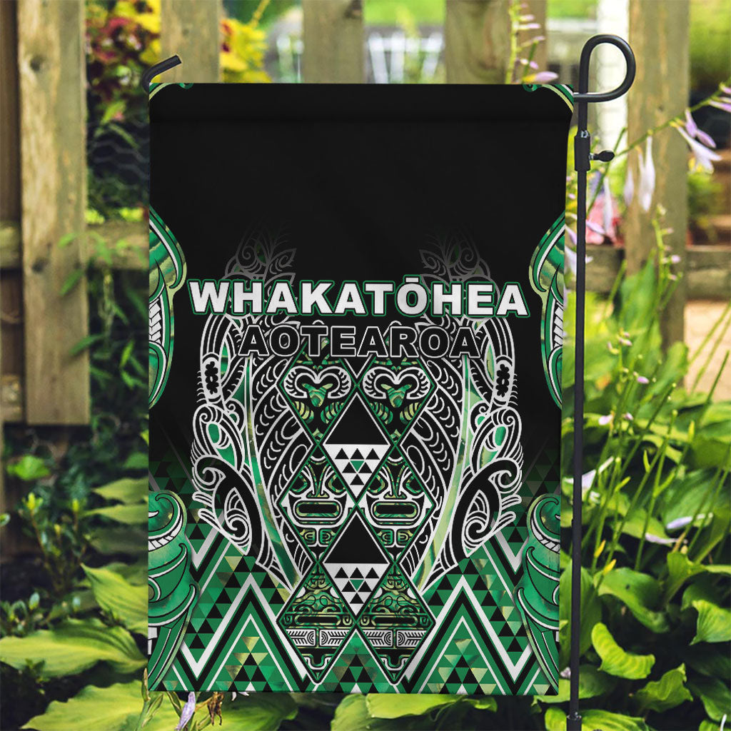 Aotearoa Whakatohea Garden Flag Maori Tribal Green Abalone Paua Shell Pattern DT05 Garden Flag Green - Polynesian Pride