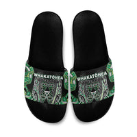 Aotearoa Whakatohea Slide Sandals Maori Tribal Green Abalone Paua Shell Pattern DT05 Green - Polynesian Pride