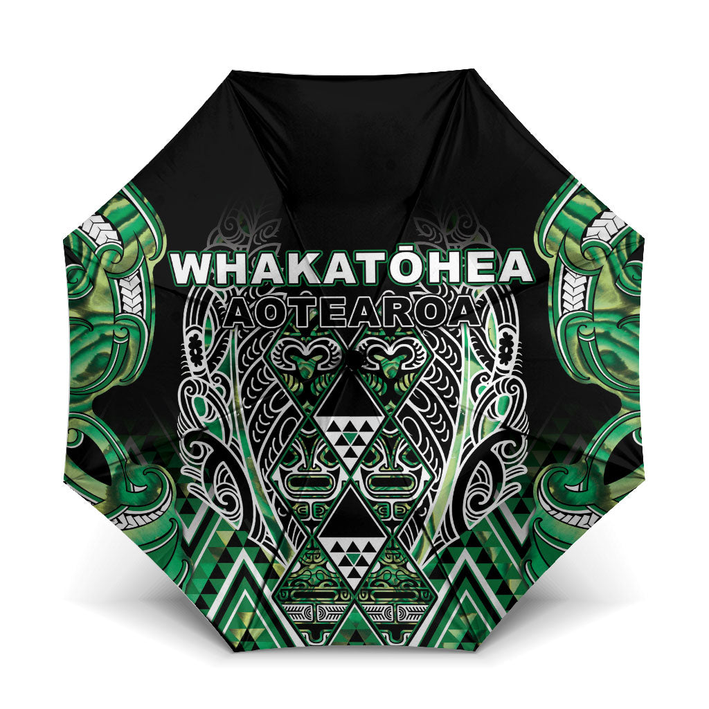 Aotearoa Whakatohea Umbrella Maori Tribal Green Abalone Paua Shell Pattern DT05 One Size Folded 11.42 inch Opened Diameter 37.4 inch Green - Polynesian Pride