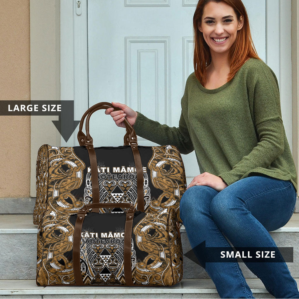 Aotearoa Kati Mamoe Travel Bag Maori Brown Tribal Paua Shell Pattern DT05 - Polynesian Pride