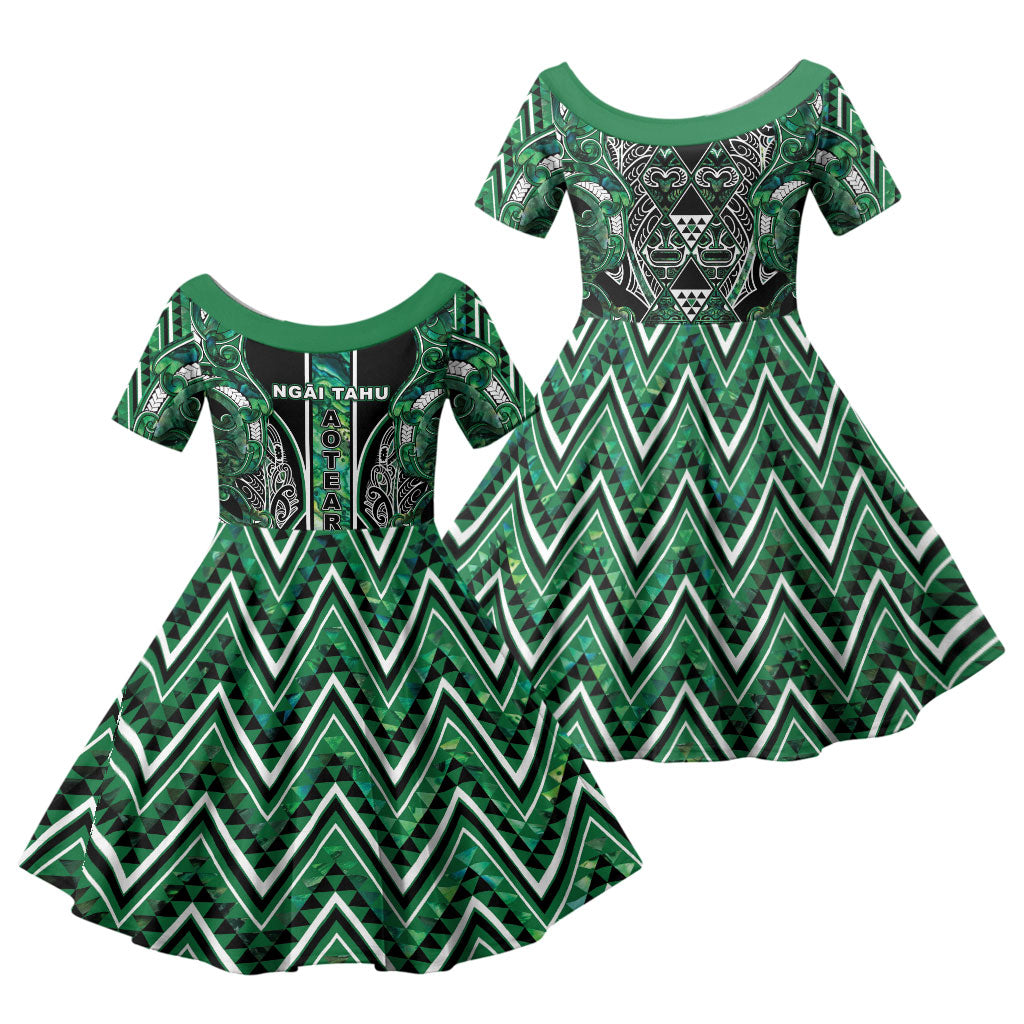 Aotearoa Ngai Tahu Family Matching Off Shoulder Short Dress and Hawaiian Shirt Maori Tribal Dark Green Paua Shell Pattern DT05 Daughter's Dress Green - Polynesian Pride