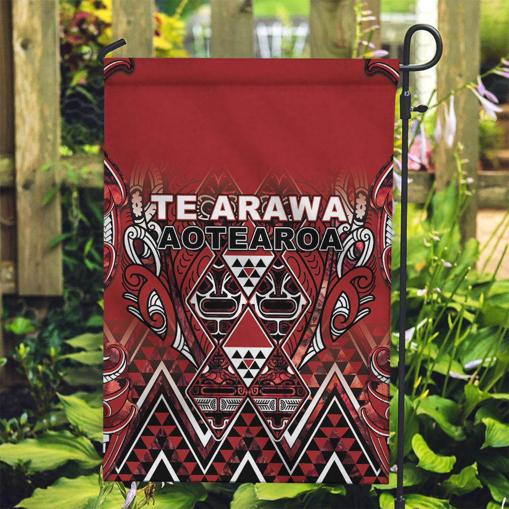 Aotearoa Te Arawa Garden Flag Maori Tribal Dark Red Paua Shell Pattern DT05 Garden Flag Red - Polynesian Pride