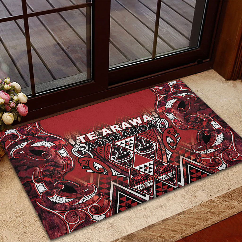 Aotearoa Te Arawa Rubber Doormat Maori Tribal Dark Red Paua Shell Pattern DT05 - Polynesian Pride