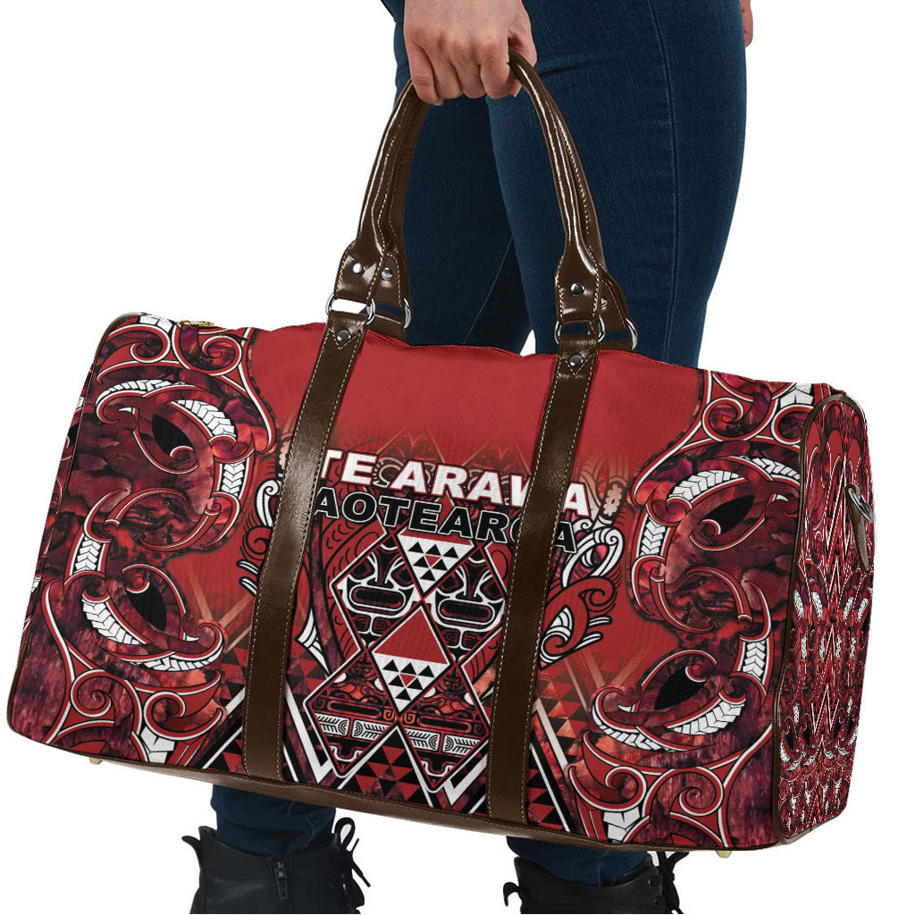 Aotearoa Te Arawa Travel Bag Maori Tribal Dark Red Paua Shell Pattern DT05 - Polynesian Pride