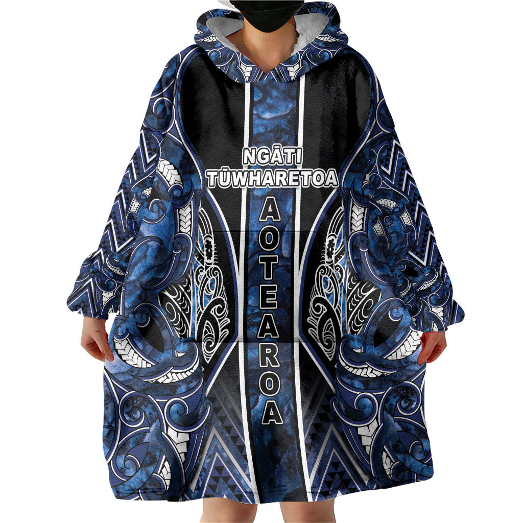 Aotearoa Tuwharetoa Wearable Blanket Hoodie Maori Tribal Navy Paua Shell Pattern DT05 - Polynesian Pride