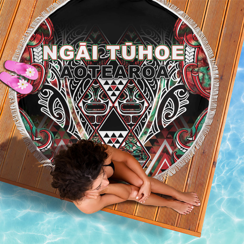 Aotearoa Ngai Tuhoe Beach Blanket Maori Tribal Red And Green Paua Shell Pattern DT05 - Polynesian Pride