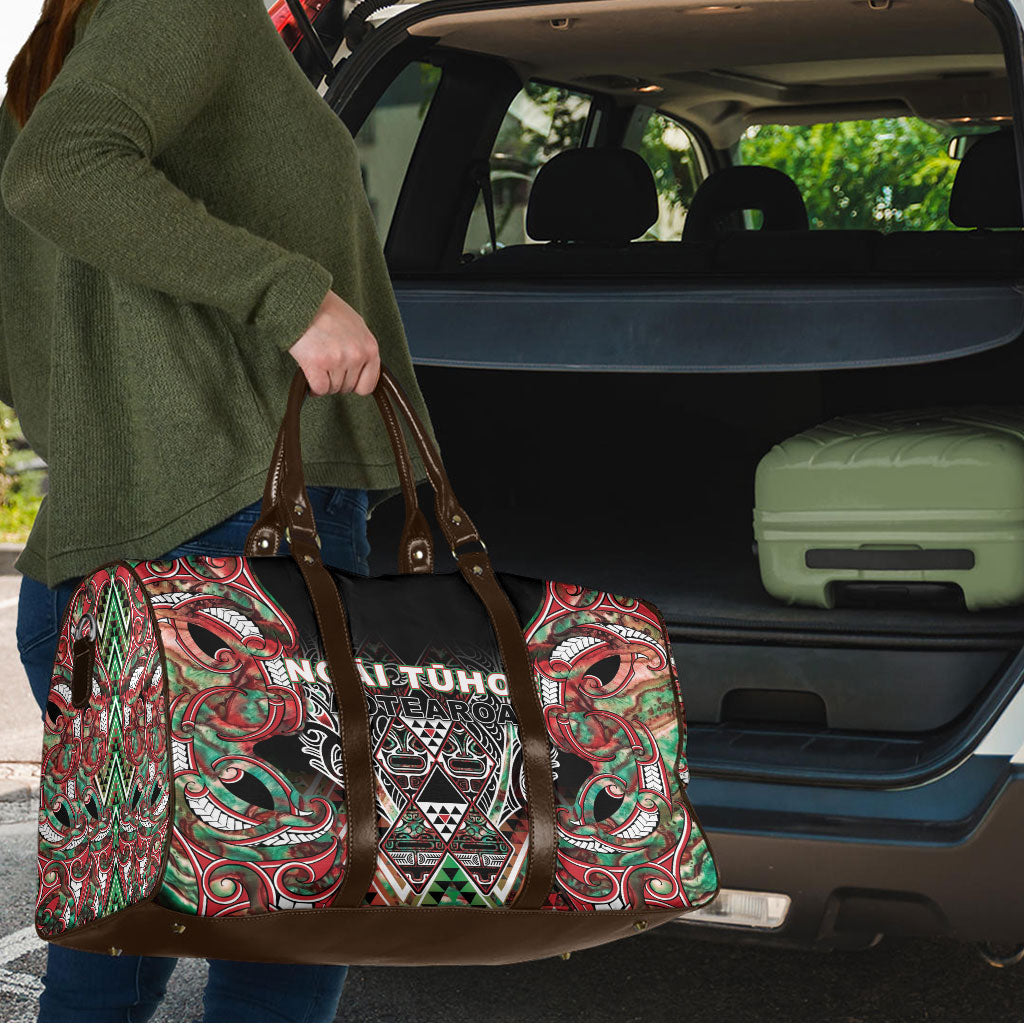 Aotearoa Ngai Tuhoe Travel Bag Maori Tribal Red And Green Paua Shell Pattern DT05 - Polynesian Pride
