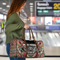 Aotearoa Ngai Tuhoe Travel Bag Maori Tribal Red And Green Paua Shell Pattern DT05 - Polynesian Pride