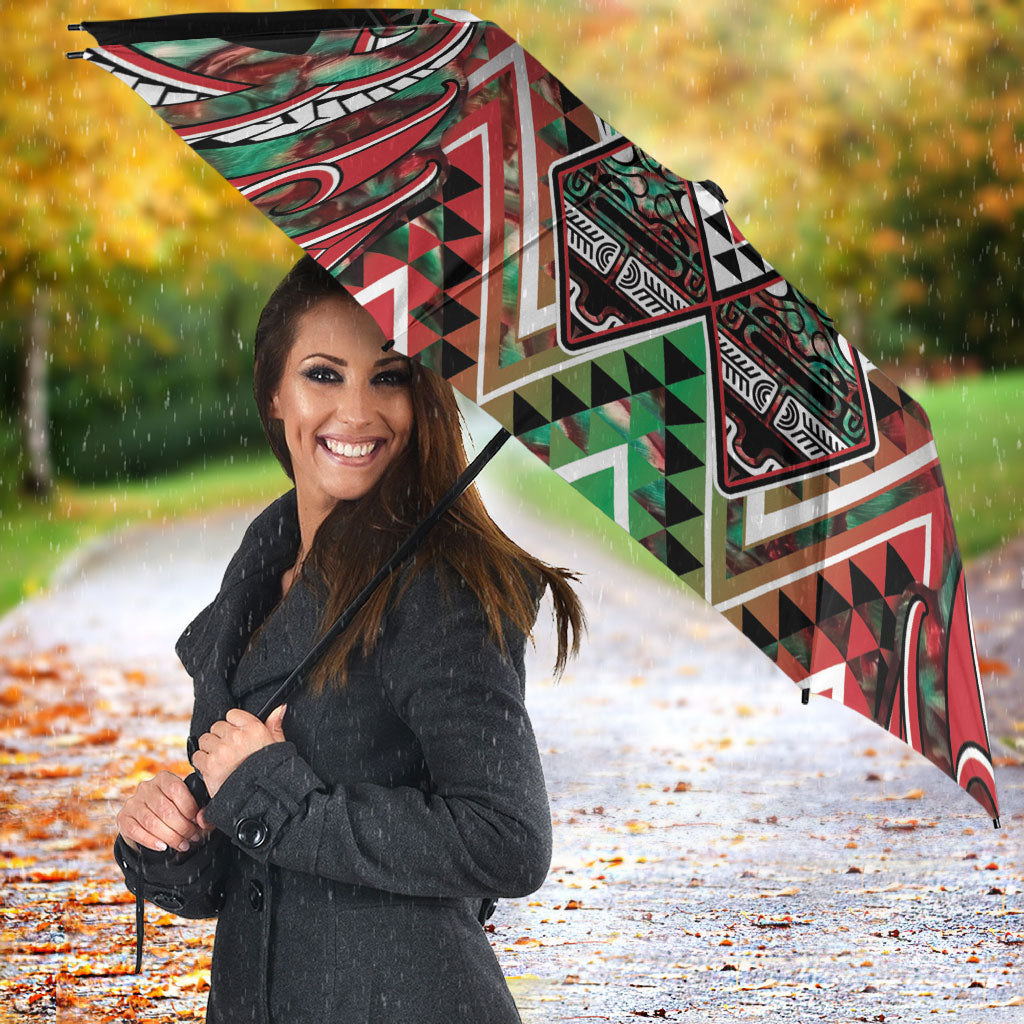 Aotearoa Ngai Tuhoe Umbrella Maori Tribal Red And Green Paua Shell Pattern DT05 - Polynesian Pride