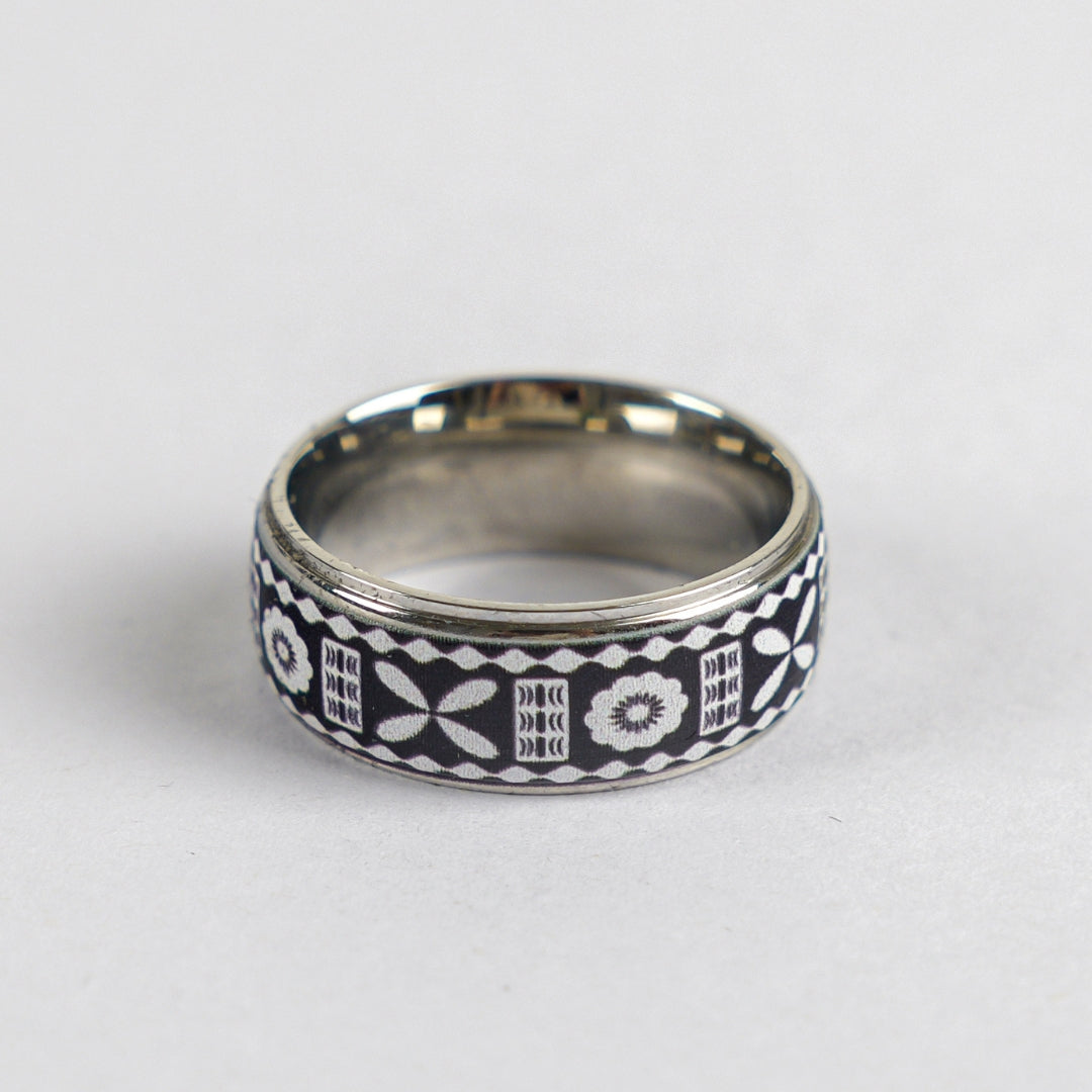 Fiji Tapa Spinner Ring