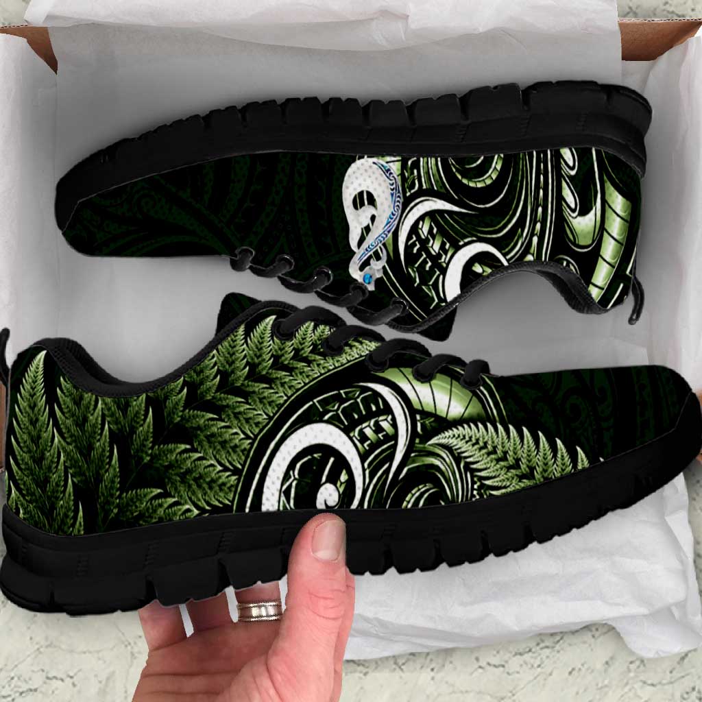 Green New Zealand Sneakers Aotearoa Silver Fern With Manaia Maori Unique LT14 Green - Polynesian Pride