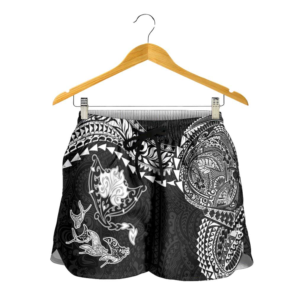 Hawaiian Manta Ray Tribal Shorts for Women Polynesian Art Motifs Black Color