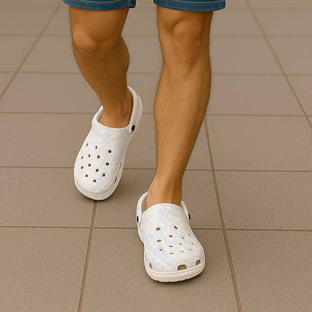 Hawaiian Turtles and Leis Clogs Shoes Tribal Kakau Pattern Airy White Blue Cloud Vibe LT03 - Polynesian Pride