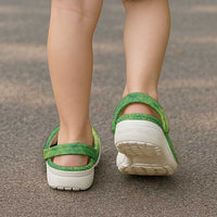 Hawaiian Turtles and Leis Clogs Shoes Tribal Kakau Pattern Fresh Summer Vibe LT03 - Polynesian Pride