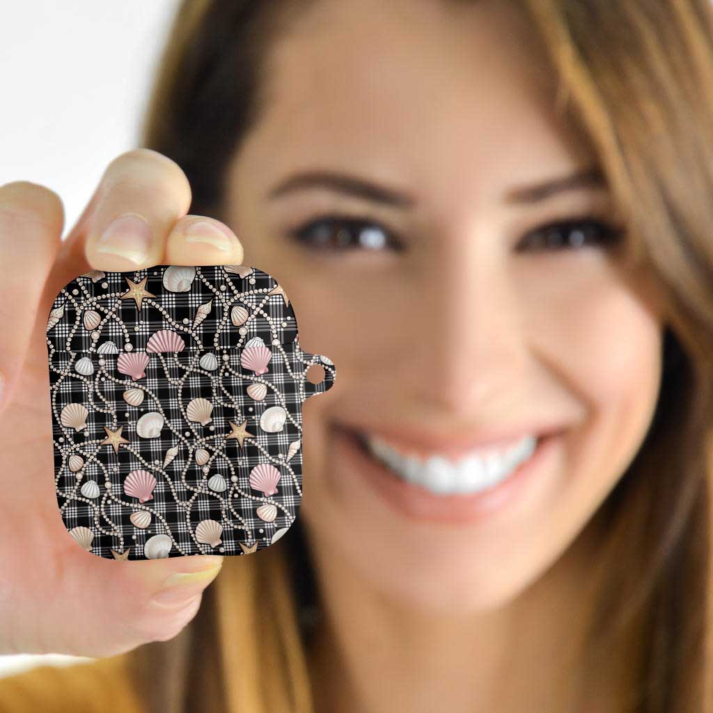 Hawaiian Ocean Seashells AirPods Case Black Palaka Pattern