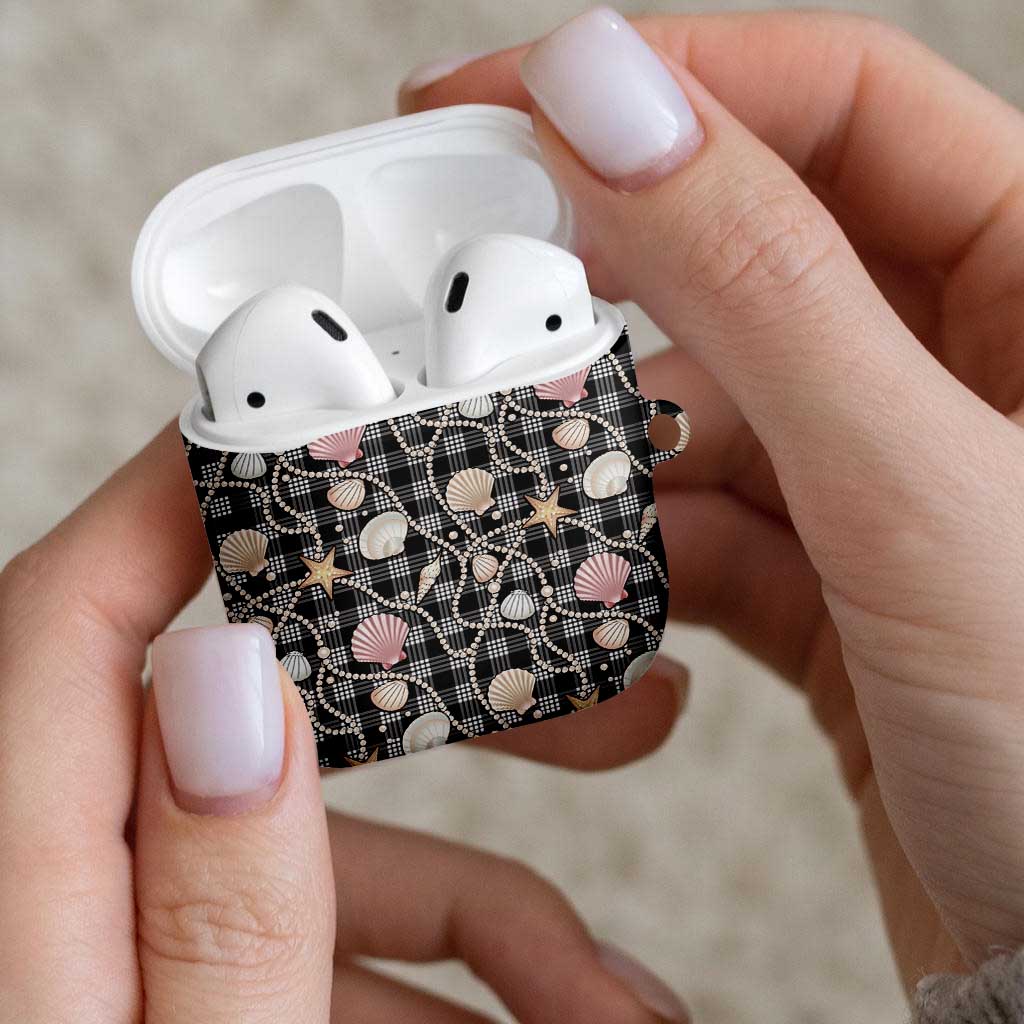 Hawaiian Ocean Seashells AirPods Case Black Palaka Pattern