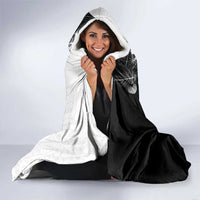 Hawaii Tropical Plant Monochrome Hooded Blanket Vibrant Polynesian Pattern