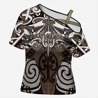 Personalised Maori Kati Mamoe Cross Shoulder Shirt Silver Fern Kowhaiwhai Art LT01 Female Brown - Polynesian Pride
