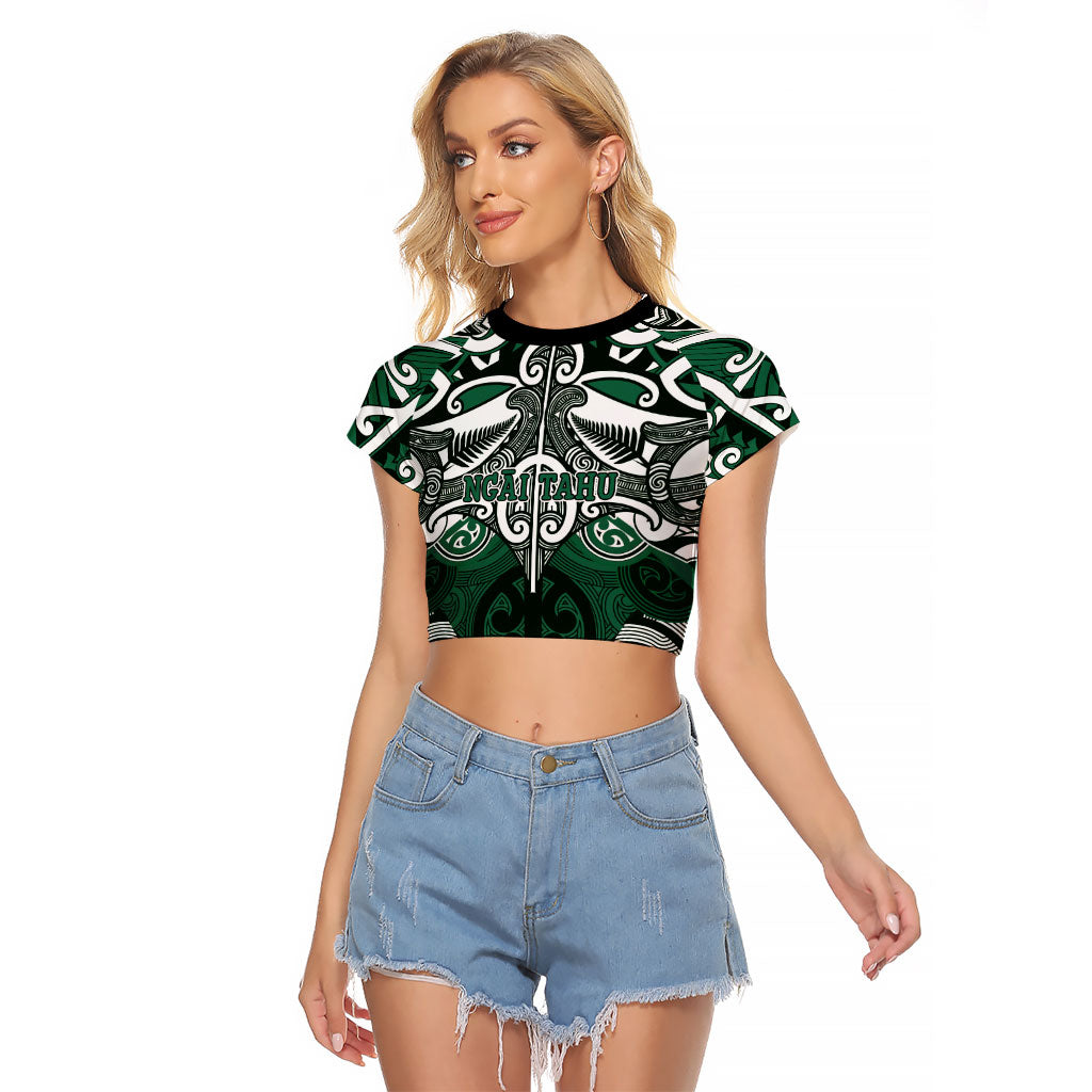 Personalised Maori Ngai Tahu Raglan Cropped T Shirt Silver Fern Kowhaiwhai Art LT01 Female Green - Polynesian Pride