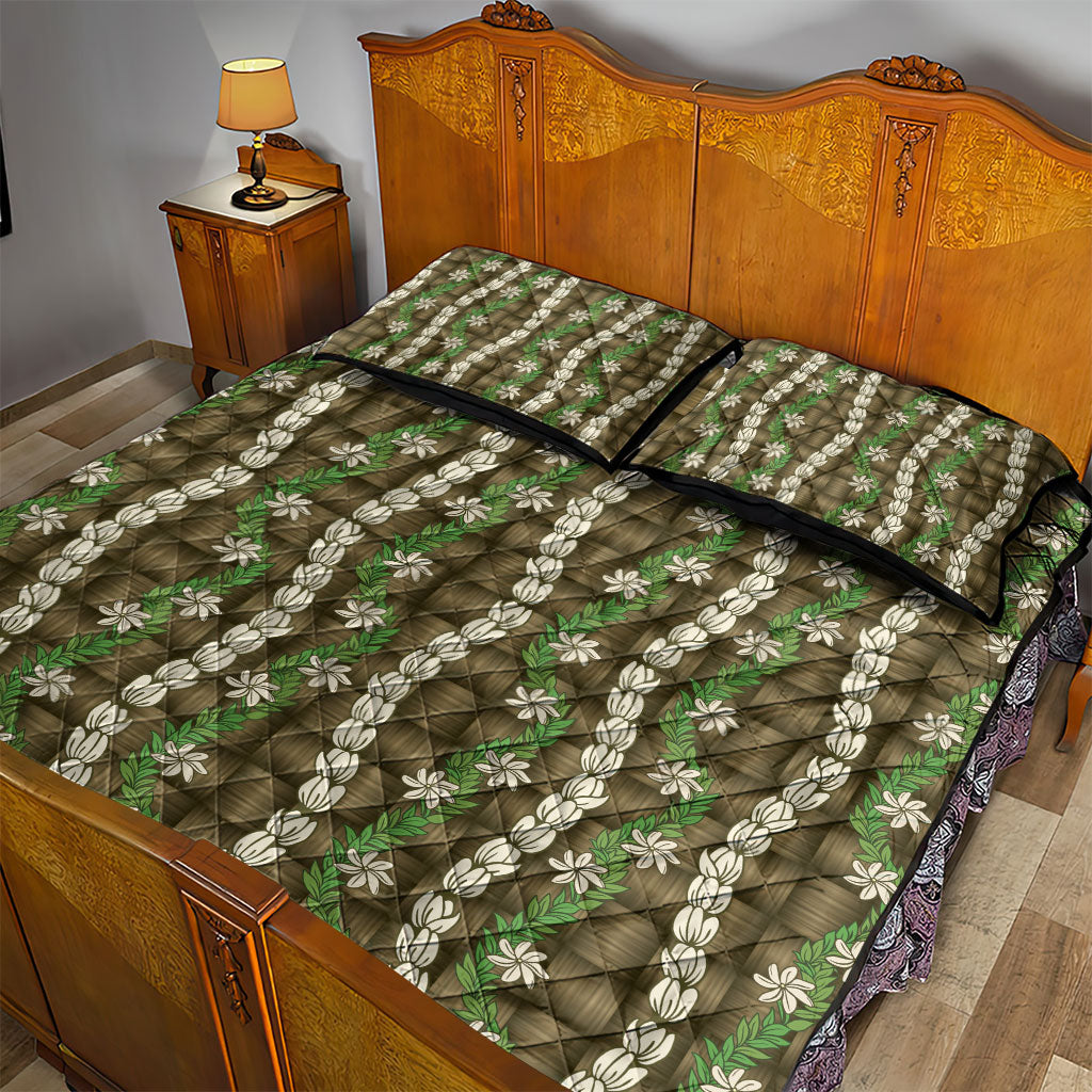 Pikake Maile Tiare Lei Quilt Bed Set Natural Lauhala Pattern