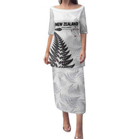 Personalised New Zealand 2025 Archery Family Matching Puletasi and Hawaiian Shirt Aotearoa Silver Arrows White LT01 Mom's Dress White - Polynesian Pride