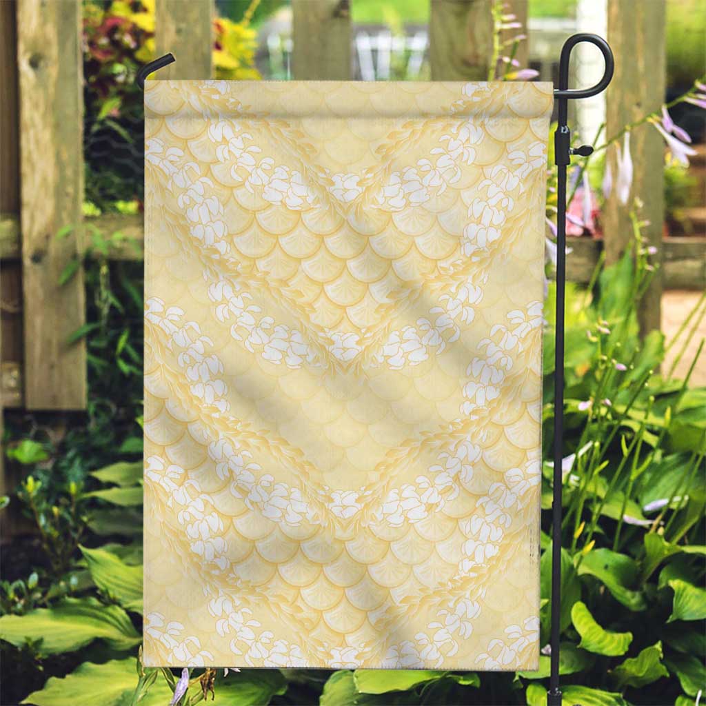 Pastel Yellow Mermaid Puakenikeni Maile Lei Garden Flag LT01 Garden Flag Yellow - Polynesian Pride