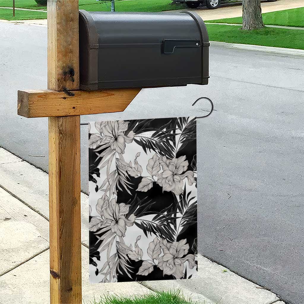 Black White Monotone Tropical Flowers Pattern Garden Flag - Polynesian Pride
