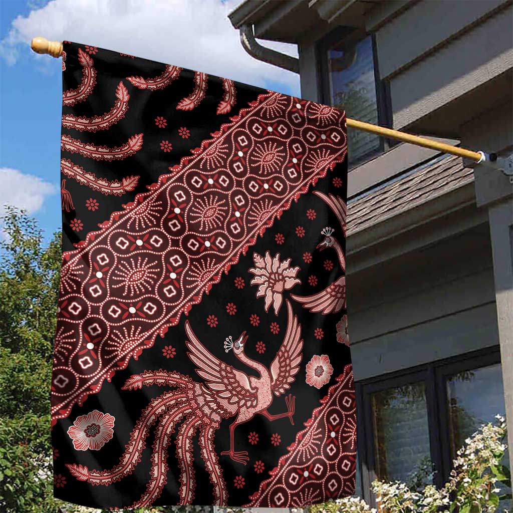 Indonesia Batik Pattern Garden Flag Red Version