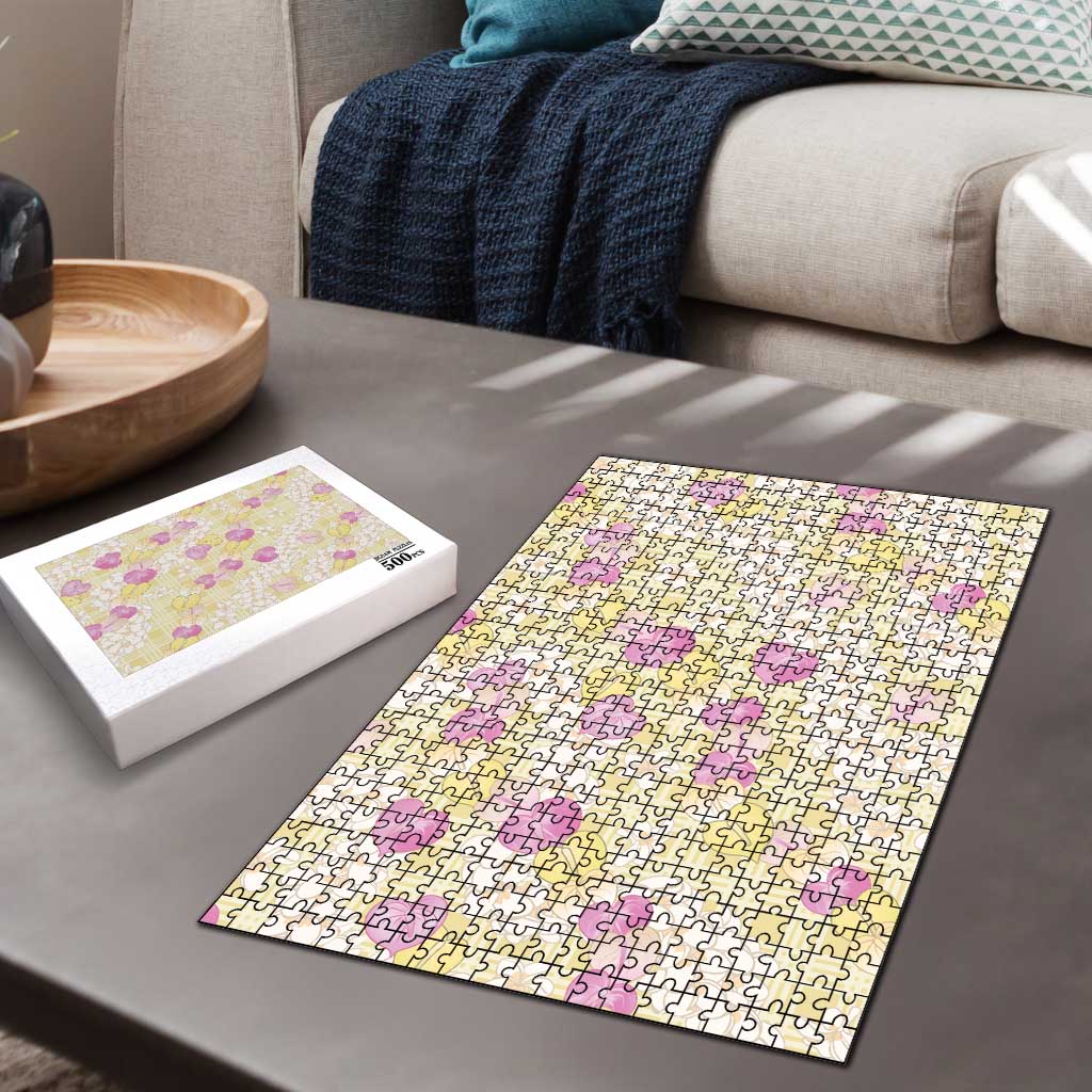 Anthurium Plumeria Lei Pastel Puzzle Yellow Hawaiian Splendid Palaka LT01 - Polynesian Pride