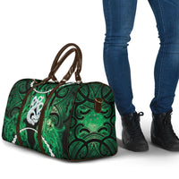 Maori Matariki Manaia Kakariki Travel Bag Maori Kowhaiwhai Pattern Galaxy