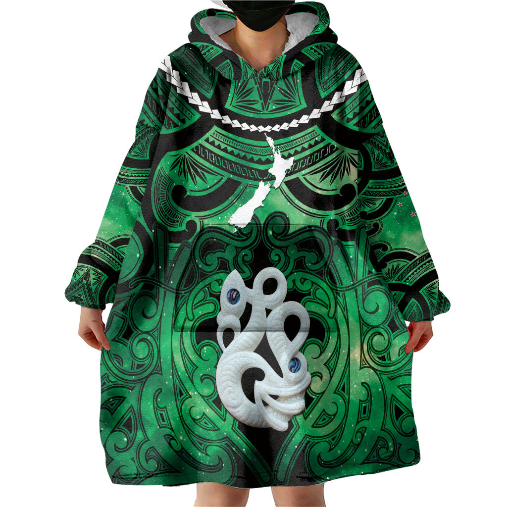 Personalised Maori Matariki Manaia Kakariki Wearable Blanket Hoodie Maori Kowhaiwhai Pattern Galaxy LT01 - Polynesian Pride