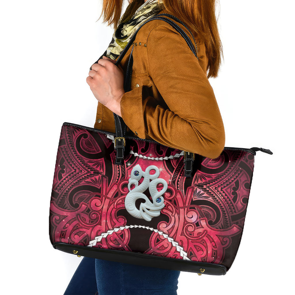 Maori Matariki Manaia Whero Leather Tote Bag Maori Kowhaiwhai Pattern Galaxy LT01 Red - Polynesian Pride