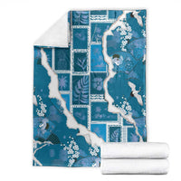 Hawaii Japanese Culture Blue Blanket Spring Cranes Aloha Pattern