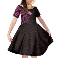 New Zealand Tuatara Plumeria Family Matching Off Shoulder Short Dress and Hawaiian Shirt Maori Pink Koru Tribal Tattoo LT01 Daughter's Dress Pink - Polynesian Pride
