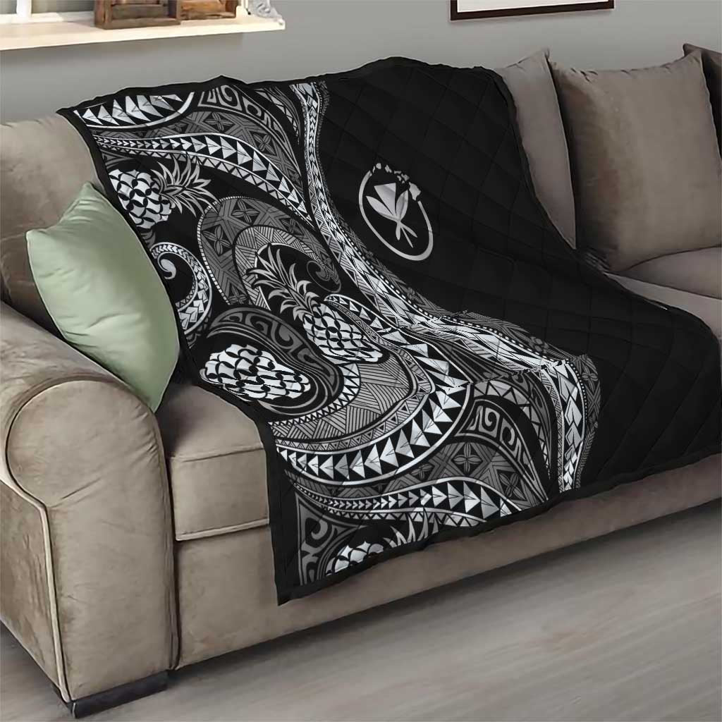 Hawaii Pineapple Gray Scale Tribal Pattern Quilt - Polynesian Pride