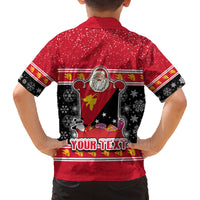 Custom Papua New Guinea Christmas Family Matching Off Shoulder Short Dress and Hawaiian Shirt Santa With Flag Of PNG Polynesian Tribal Xmas Vibe LT03 - Polynesian Pride