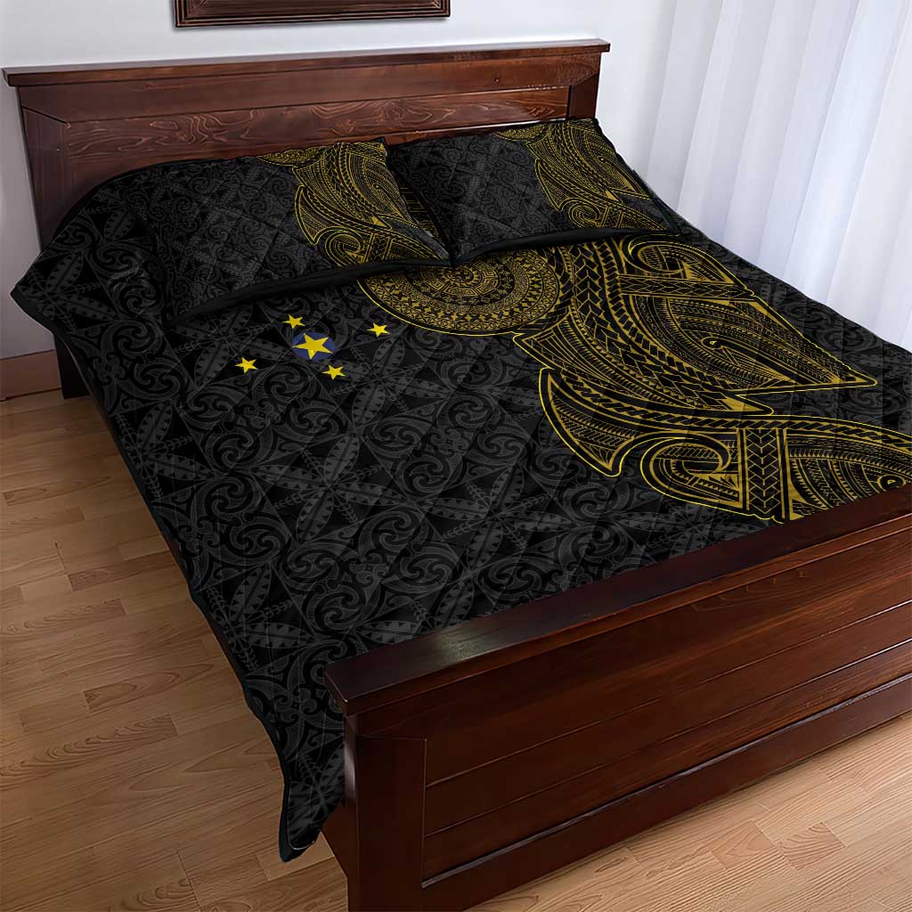 Niue Polynesian Hiapo Tattoo Art Quilt Bed Set Half Style Black Gold Color - Polynesian Pride